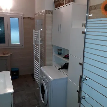 Apartment Della Castagna Genua